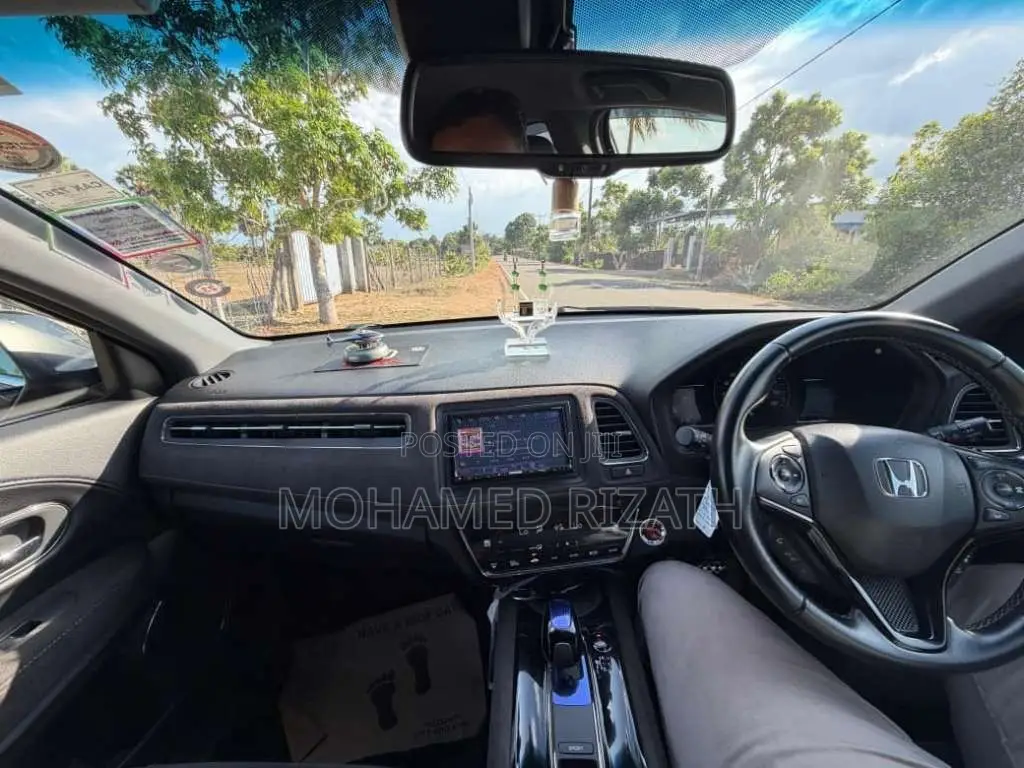 Honda Vezel 2017 SUV (Used)