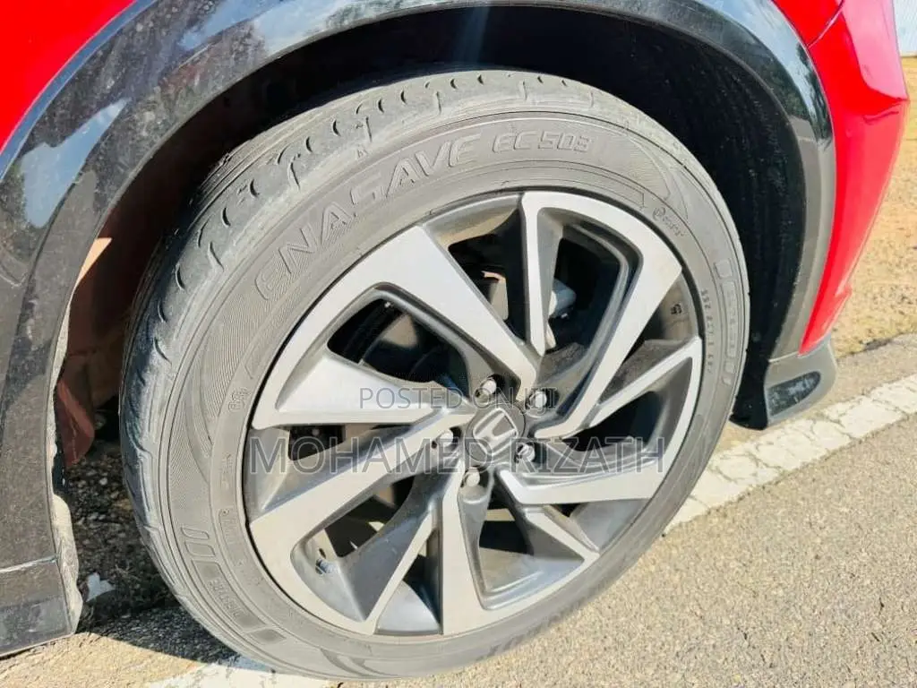 Honda Vezel 2017 SUV (Used)