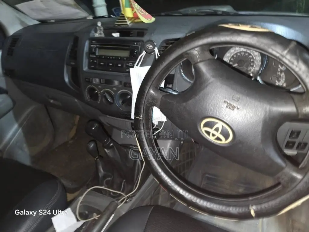 Toyota Hilux 2008 Pickup (Used)