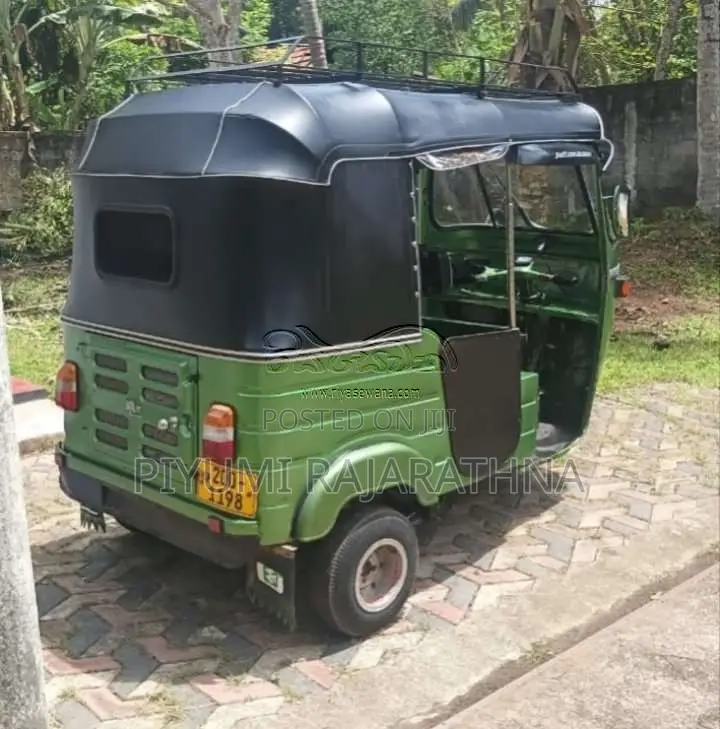 Bajaj 2 Stroke 1994 Three Wheel (Used)