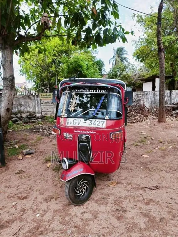 Bajaj 2 Stroke 2000 Three Wheel (Used)