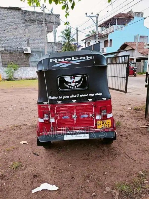 Bajaj 2 Stroke 2000 Three Wheel (Used)