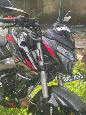 Bajaj Pulsar NS200 2025 Motorbike (Used)