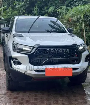 Toyota Hilux 2025 Pickup (Used)