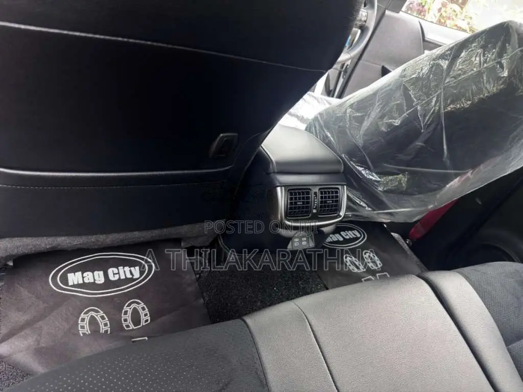 Toyota Hilux 2025 Pickup (Used)