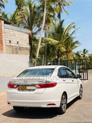 Honda Grace Ex 2016 Car (Used)