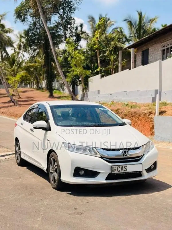 Honda Grace Ex 2016 Car (Used)