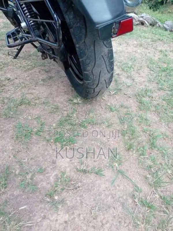 Bajaj V15 2016 Motorbike (Used)