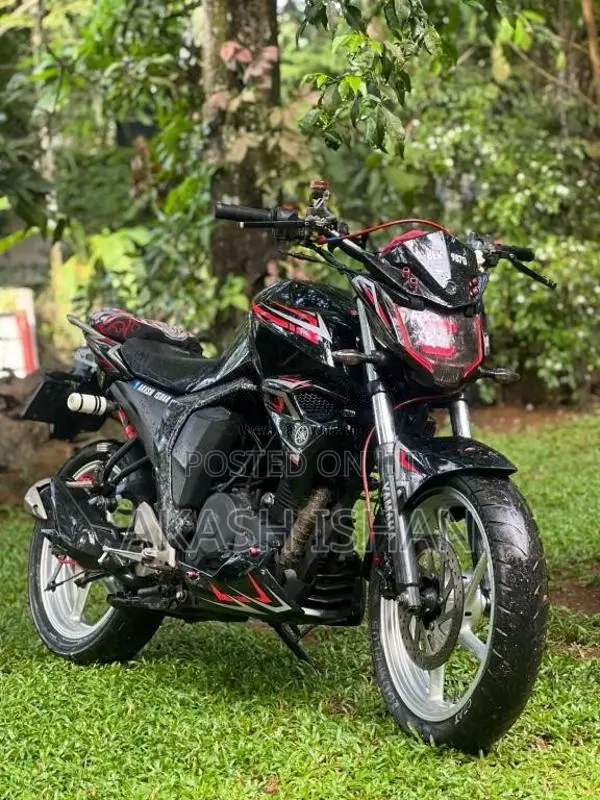 Yamaha Fz Version 2.0 2015 Motorbike (Used)