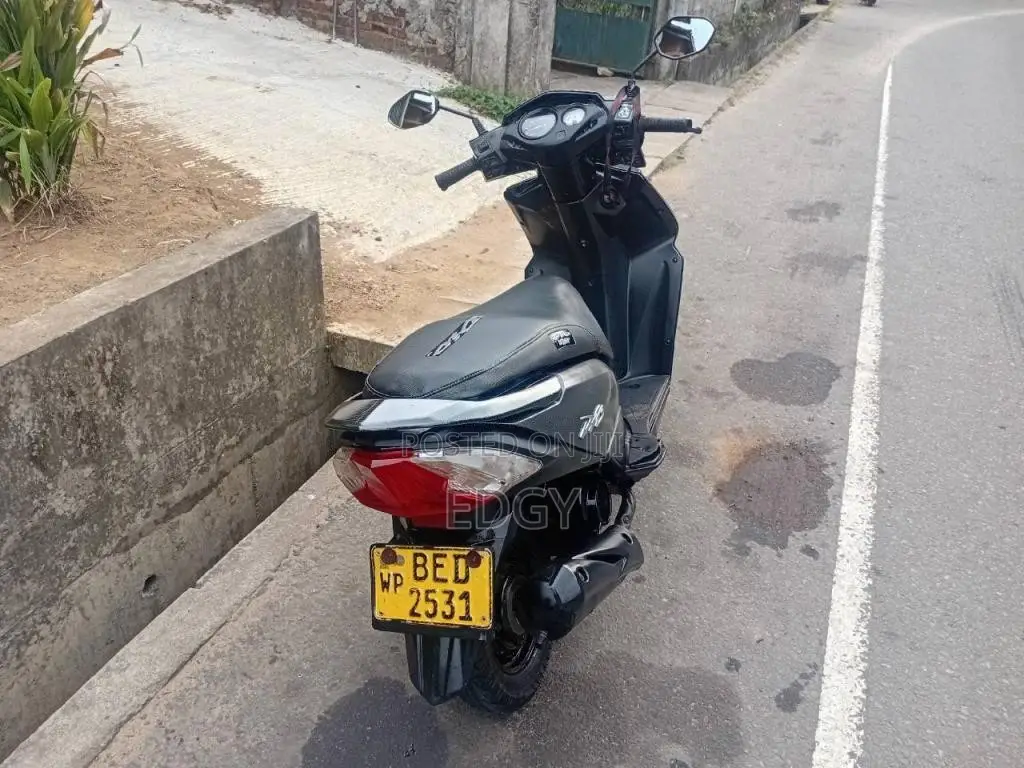 Honda Dio 2016 Motorbike (Used)