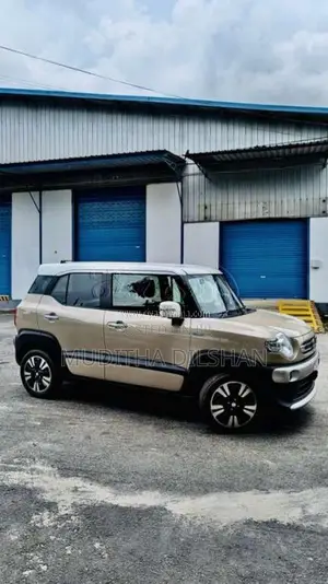 Suzuki Xbee 2023 SUV (Used)