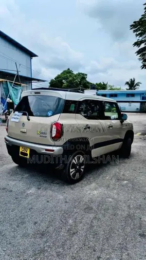 Suzuki Xbee 2023 SUV (Used)