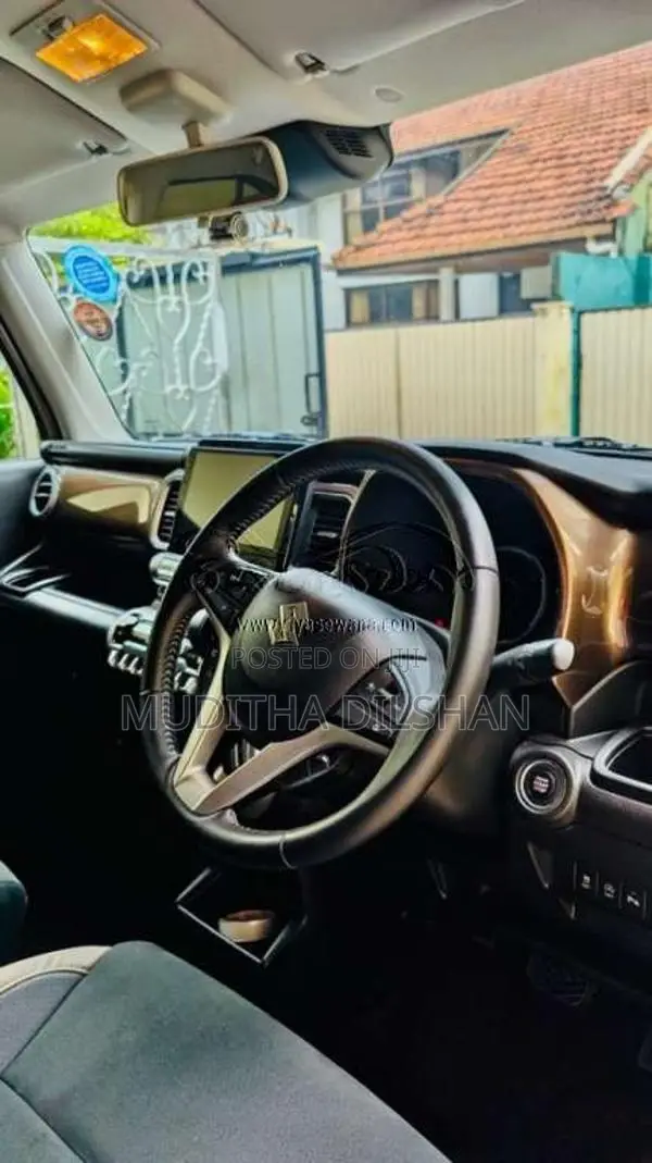 Suzuki Xbee 2023 SUV (Used)