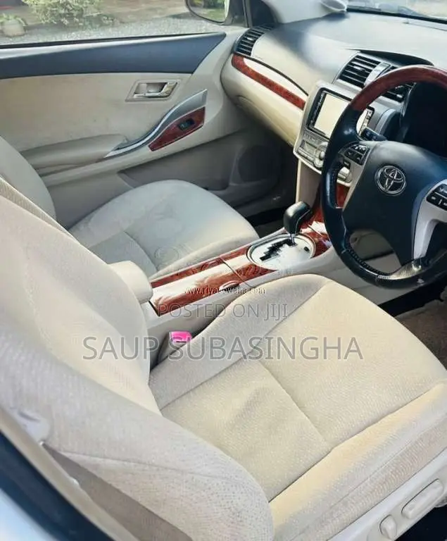 Toyota Premio 2014 Car (Used)