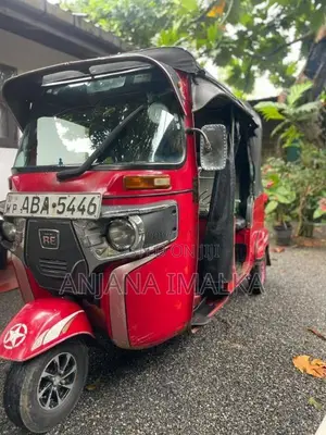 Bajaj RE 205 2015 Three Wheel (Used)