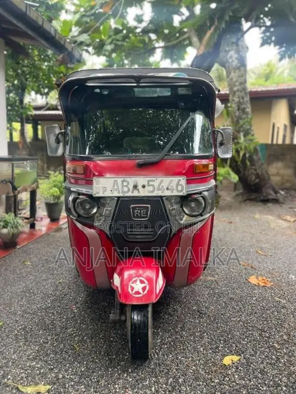 Bajaj RE 205 2015 Three Wheel (Used)