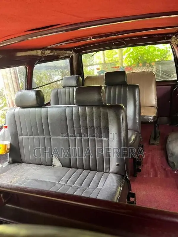 Toyota CR26 1983 Van (Used)