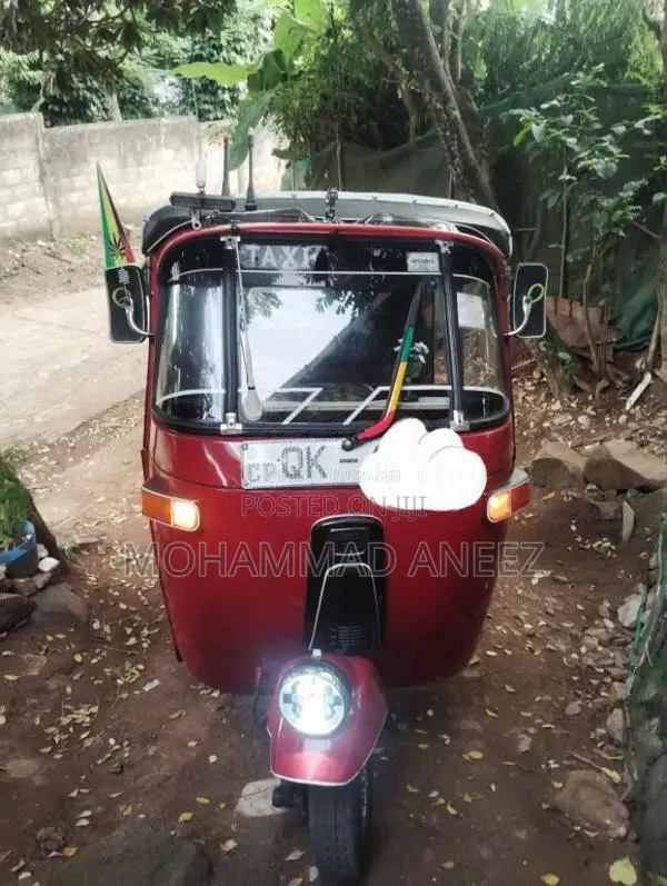 Bajaj 4 Stroke 2008 Three Wheel (Used)