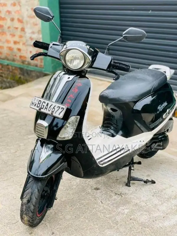 Demak Tropica 2018 Motorbike (Used)