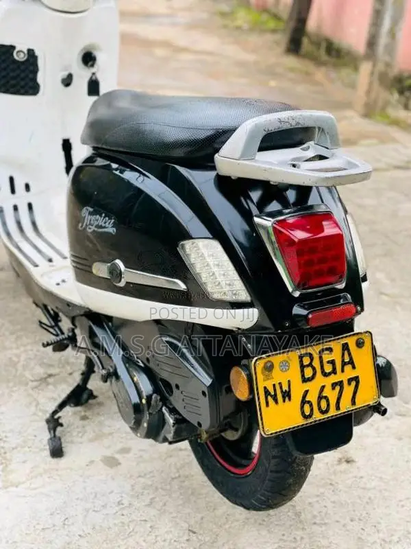 Demak Tropica 2018 Motorbike (Used)