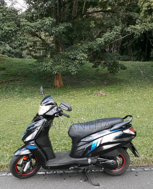 Hero Maestro Edge 2021 Motorbike (Used)