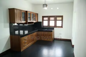 6bdrm House in Kurunegala City for sale