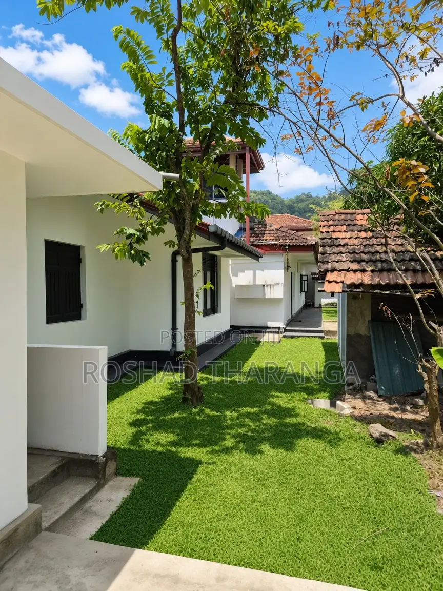 6bdrm House in Kurunegala City for sale