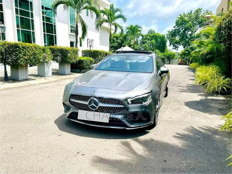 Mercedes Benz CLA 200 AMG Plus 2019