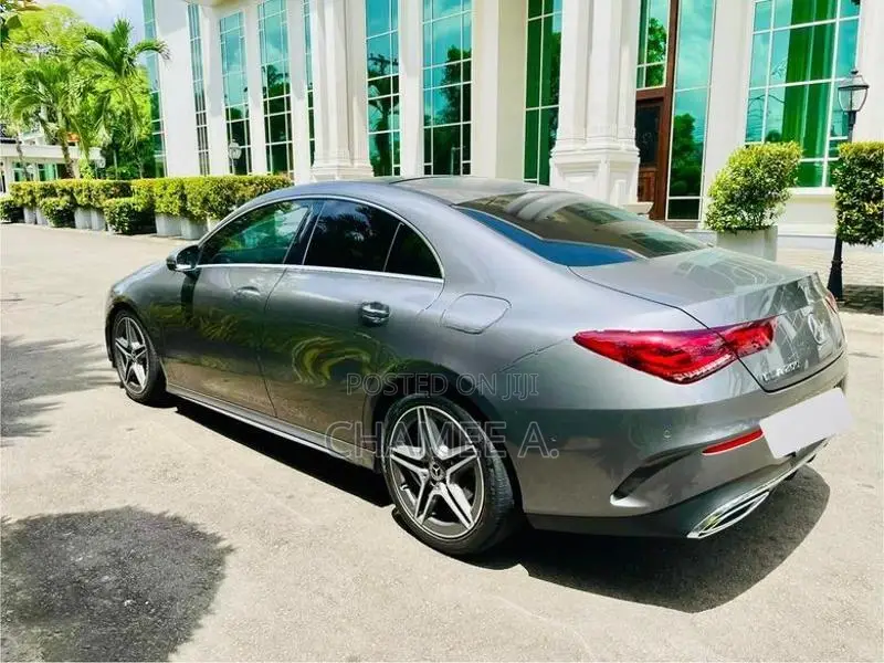 Mercedes Benz CLA 200 AMG Plus 2019