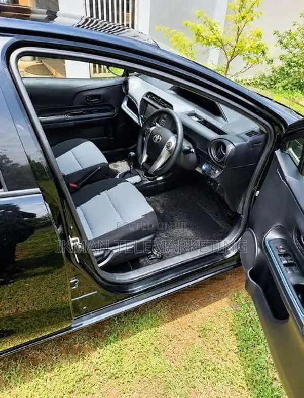 Toyota Aqua 2014