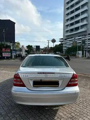 Mercedes Benz C200 2001