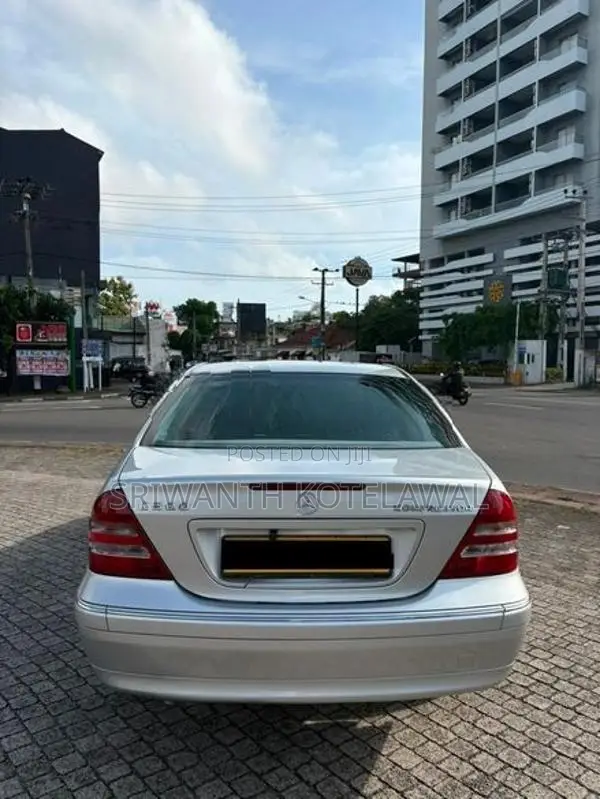 Mercedes Benz C200 2001