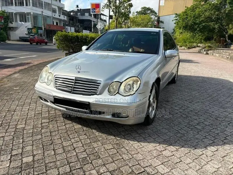 Mercedes Benz C200 2001