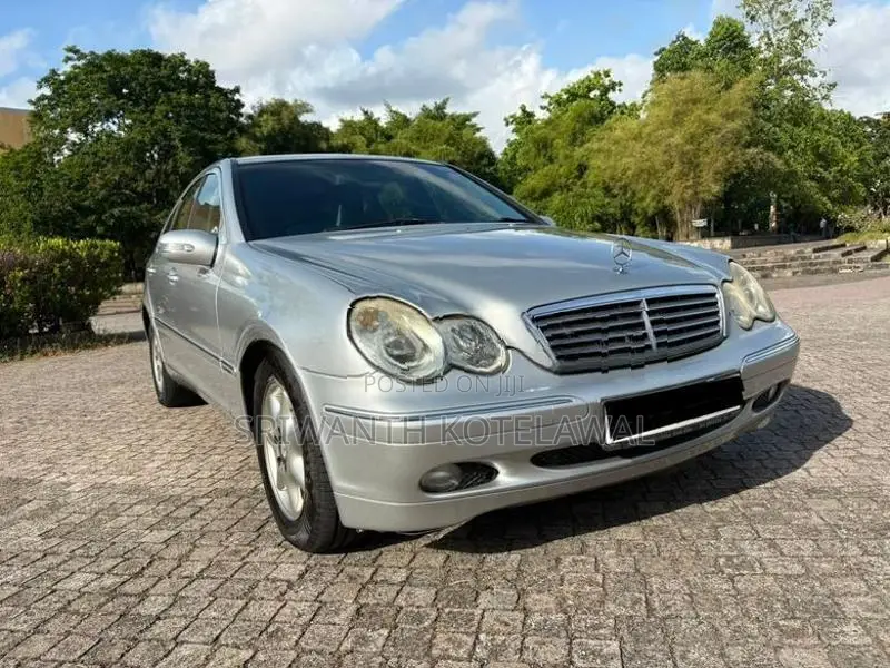 Mercedes Benz C200 2001