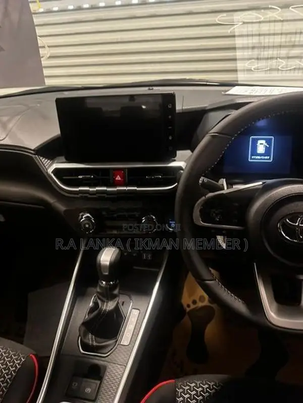 Toyota Raize Z Hybrid 2025