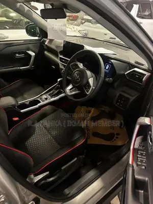 Toyota Raize Z Hybrid 2025