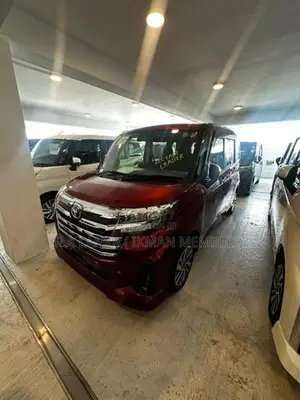 Toyota Roomy Custom G 2024