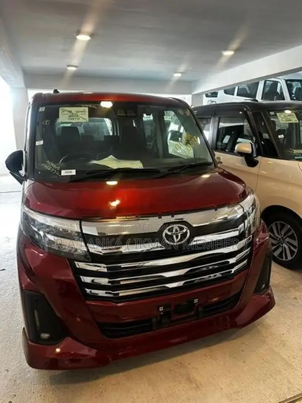 Toyota Roomy Custom G 2024