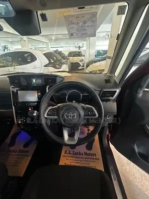 Toyota Roomy Custom G 2024