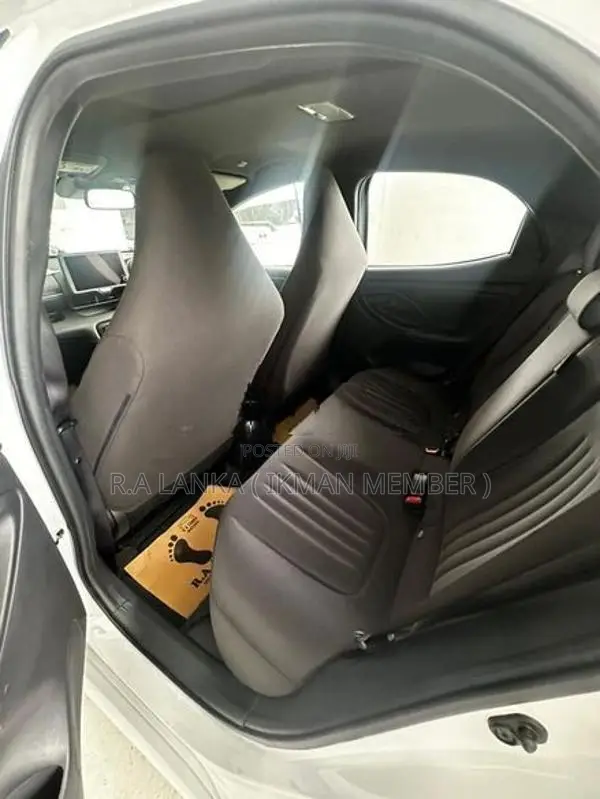 Toyota Yaris X Grade 2024