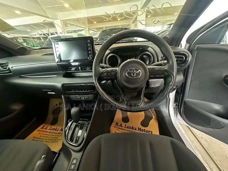 Toyota Yaris G GRADE 2023
