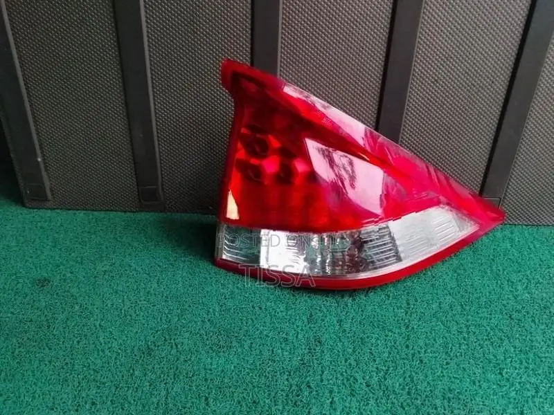 Honda Insight Tail Light