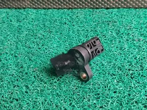 Nissan Wingroad Y11 Engine Camshaft Sensor