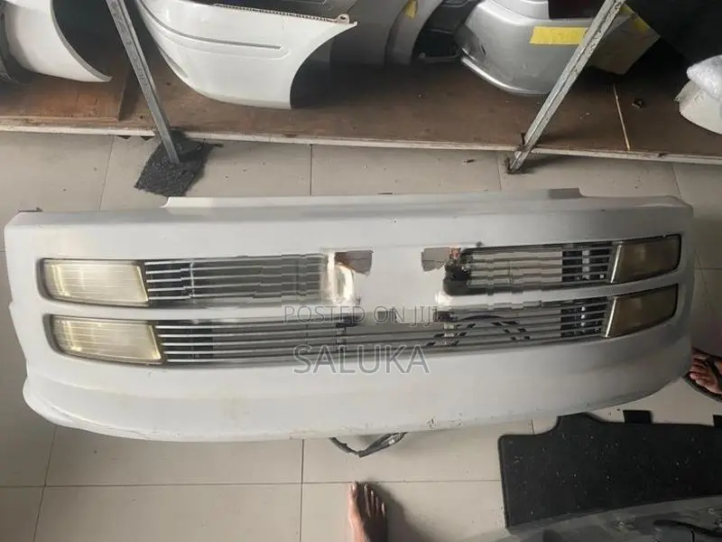 Toyota CR42 Noah American Front Buffer