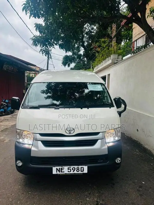 Hire A/C Van With Driver For Your Sri Lanka Tour