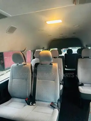 Hire A/C Van With Driver For Your Sri Lanka Tour