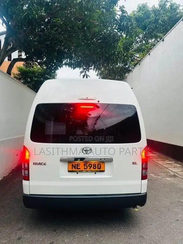 Hire A/C Van With Driver For Your Sri Lanka Tour