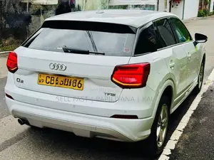 Audi Q2 Si Virtual Cockpit 2017