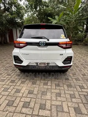 Toyota Raize Z Hybrid BSM 2026