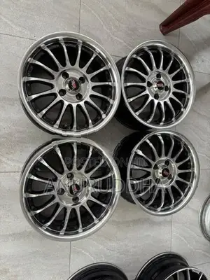 15” Alloy Wheels